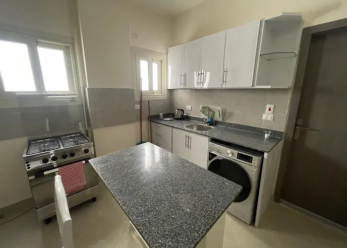 Bayt Hassan A12 - 2 Bedrooms European New Gurdaka